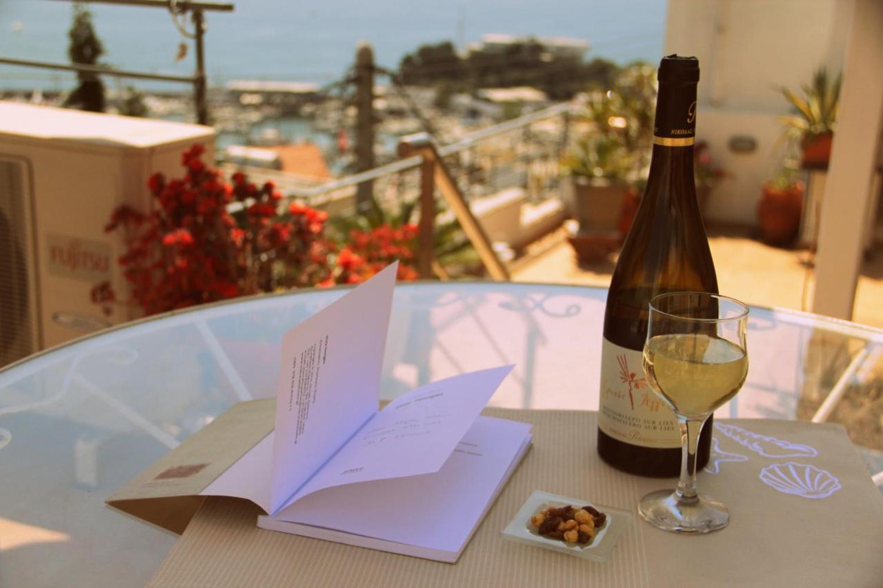Lux Secret Piraeus