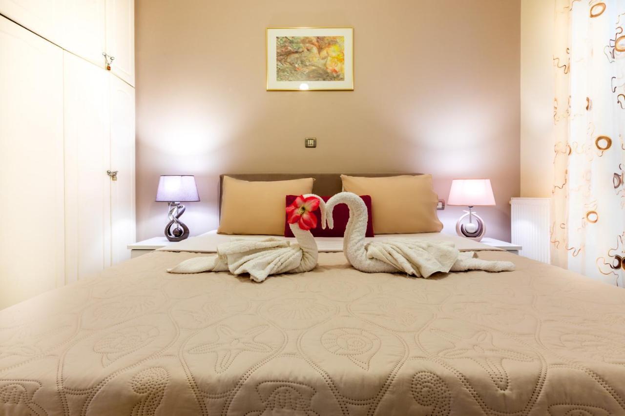 Lux Secret Apartment Piraeus